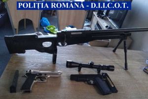 DIICOT: Grupare infractionala, specializata in trafic cu droguri de risc si mare risc, destructurata. Drogurile erau aduse din Spania