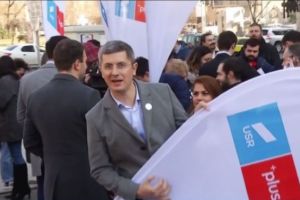 USR şi PLUS nu pot candida împreună la alegerile europarlamentare. Cele două partide au alţi preşedinţi în acte