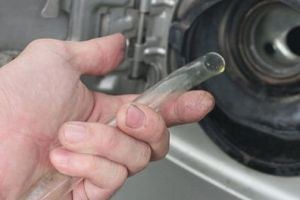 Tone de motorină furate dintr-o parcare din Franţa – Făptaşii, doi şoferi ai unui camion românesc