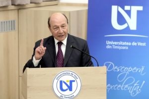 Cheia succesului unei naţiuni este securitatea. Traian Băsescu a discutat cu studenţii la Timişoara