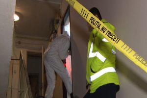 ACUM – BĂRBAT SPÂNZURAT într-un APARTAMENT din MIOVENI
