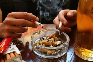 Deva: Amenzi de 5.200 lei pentru fumatul în locurile publice