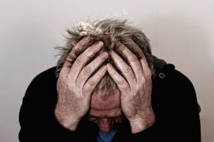 Stresul de la serviciu generează boli grave! Poliartrita reumatoidă –143.000 de români sunt afectaţi