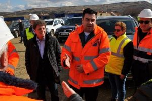 Prefectul Mircea Duşa, vizită de lucru pe şantierul autostrăzii