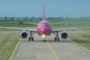 CJ Dolj: Numărul zborurilor operate de pe Aeroportul Internaţional Craiova (AIC) va urca în perioada următoare cu o treime