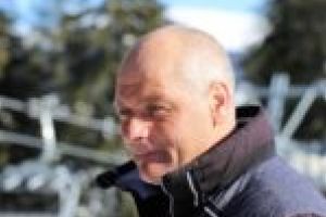 Primăria Turnu Ruieni avertizează: Nu urcaţi pe telescaunul de 6 milioane de euro al lui Romeo Dunca de pe Muntele Mic!