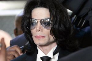 Radiouri de pe tot mapamondul interzic piesele lui Michael Jackson, după acuzaţiile de abuz sexual