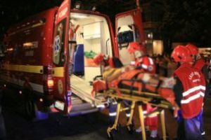 GRAV ACCIDENT la BUZOIEŞTI. O persoană A ZBURAT prin parbriz!