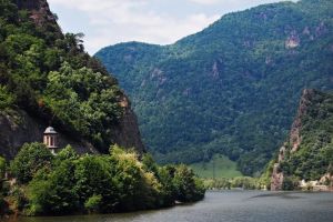 10 cele mai frumoase locuri din judeţul Vâlcea
