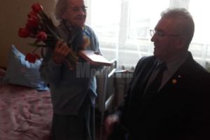 Centenara Lucea Bohatereţ, vizitată de 8 Martie de primarul Sucevei