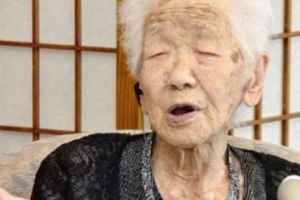 Ea este cea mai bătrână femeie din lume! N-o să-ţi vină să crezi ce vârstă are. Care este secretul longevităţii sale