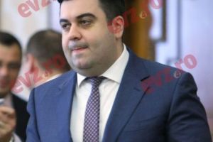 Ministrul Transporturilor, anunţ dur pentru şeful CFR Călători. “Îl vom lăsa să doarmă în continuare”