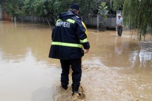 Cod galben de inundaţii în Bihor, pe Crişul Repede şi Crişul Negru