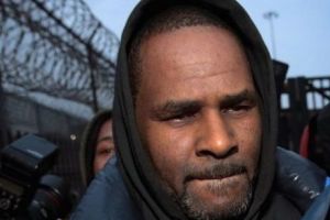 Rapperul R. Kelly a fost eliberat din închisoare datorită unui fan. Câţi bani a plătit acesta ca artistul să fie liber