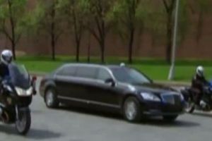 Alertă. A fost atacată coloana oficială! Zeci de poliţişti au fost răniţi