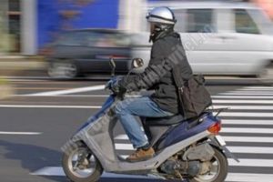 DÂMBOVIȚA: Tineri băuţi, prinşi conducând mopede fără a avea permise de conducere