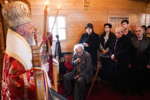 Foştii deţinuţi politici anticomunişti, comemoraţi la „Biserica – Memorial” din Galaţi