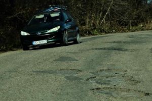 Drumul spre Cinciş, din rău în mai rău