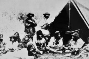 Craiova în 1917. Punerea ŢIGANILOR la muncă, MERCURIALUL şi TĂIEREA găinilor