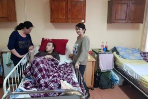 Unde-s mulţi puterea creşte. Cum s-au mobilizat oamenii să salveze un tânăr chinuit de dureri cumplite