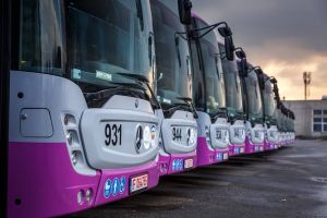 Amenzi pentru cei care se urcă în autobuze cu haine urât mirositoare? Care sunt DATORIILE călătorilor clujeni