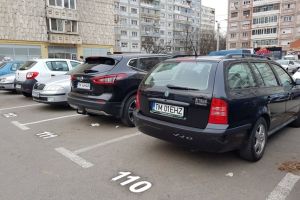 SDM numerotează „în general” şi locurile vechi de parcare. Acum în Dacia