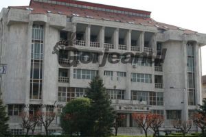 Grefierii din Gorj au început protestele