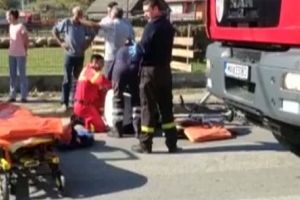 Accident teribil! Un copil de 7 ani a fost lovit de un TIR, în judeţul Satu Mare