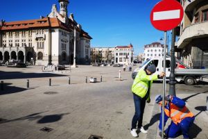 Primaria Constanta: A inceput montarea noile indicatoare rutiere, in zona peninsulara. Unde poti depune cererile pentru obtinerea permiselor de acces (galerie foto)