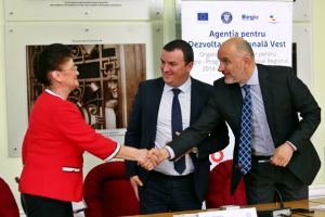 Se construiesc case familiale pentru copii şi adulţi cu dizabilităţi din Timiş, cu bani europeni