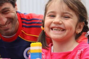 Drama copilului unui fost mare internaţional român: „A făcut 48-49 de intervenţii chirurgicale, 40 dintre ele cu anestezie generală”