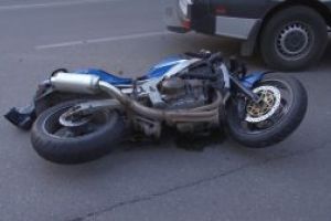 Grav: Un motociclist a accident un pieton in Baia Mare