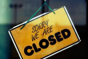  Un cunoscut lanţ de magazine se închide! Ce se întâmplă cu cele 73 de magazine din ţară 