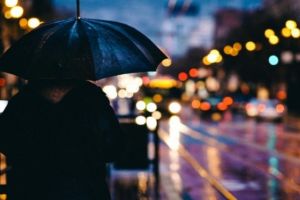 Vremea se va răci în cea mai mare parte a ţării. Când încep ploile