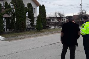 Consilieri din Fărcăşeşti, audiaţi la Poliţia Rovinari! Plângere penală pentru şoferul primarului Drăgoescu