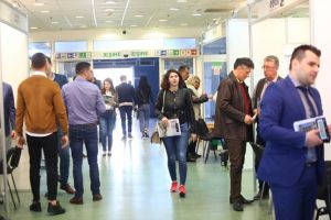 Târgul Imobiliar Timişoara. Expozant: Ca şi număr de clienţi mi s-a părut „wow”