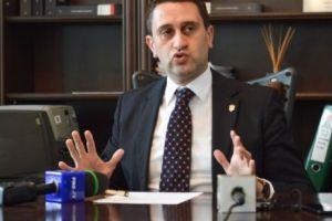 Prinse că vindeau mâncare de mult expirată, şapte restaurante au fost închise. Numele lor e ţinut la secret