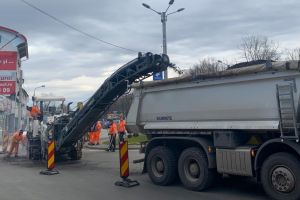 HARTĂ. Continuă lucrările la drumuri în Satu Mare. Urmează repararea străzilor din cartiere