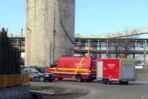 Radiaţii la Holcim Aleşd: Un camion cu deşeuri municipale, dar toxice, a mobilizat autorităţile (VIDEO)