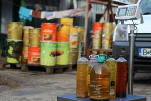 Colectare de ulei uzat în cadrul târgurilor lunare