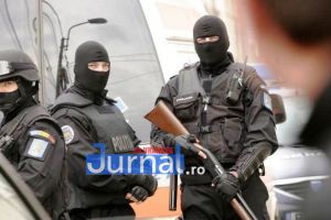 ULTIMĂ ORĂ: Percheziţii la persoane bănuite de trafic cu minori
