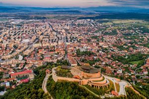 Ce vor hunedorenii: autostradă cu nod la Sântuhalm şi transport public modern