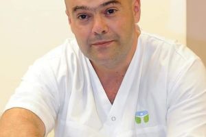 Titlu de cetăţean de onoare pentru un medic gorjean
