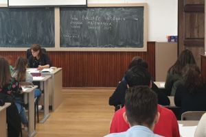 Simulare la Matematică, în Evaluarea Naţională: peste 700 de absenţi