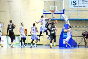 Baschetbaliştii, încă un eşec în Top 6