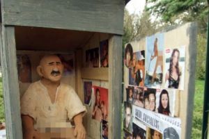 Ministerul Dezvoltării vrea să ştie câte locuinţe din România au veceul în fundul curţii