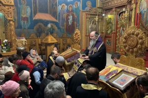 Episcopul Ignatie al Husilor indeamna in prima saptamana a postului sa renuntam la mass-media si social-media
