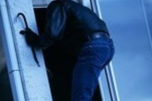 La 23 de ani, un brailean avea o bogata experieta in … furturi