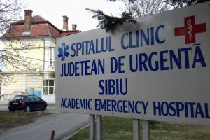 Angajaţii Spitalului Judeţean din Sibiu nu mai au voie în timpul serviciului să stea pe YouTube şi Facebook