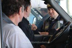 Cum a încercat un bărbat să-i păcălească pe poliţiştii de frontieră din Salonta cu acte cumpărate cu 500 de euro
